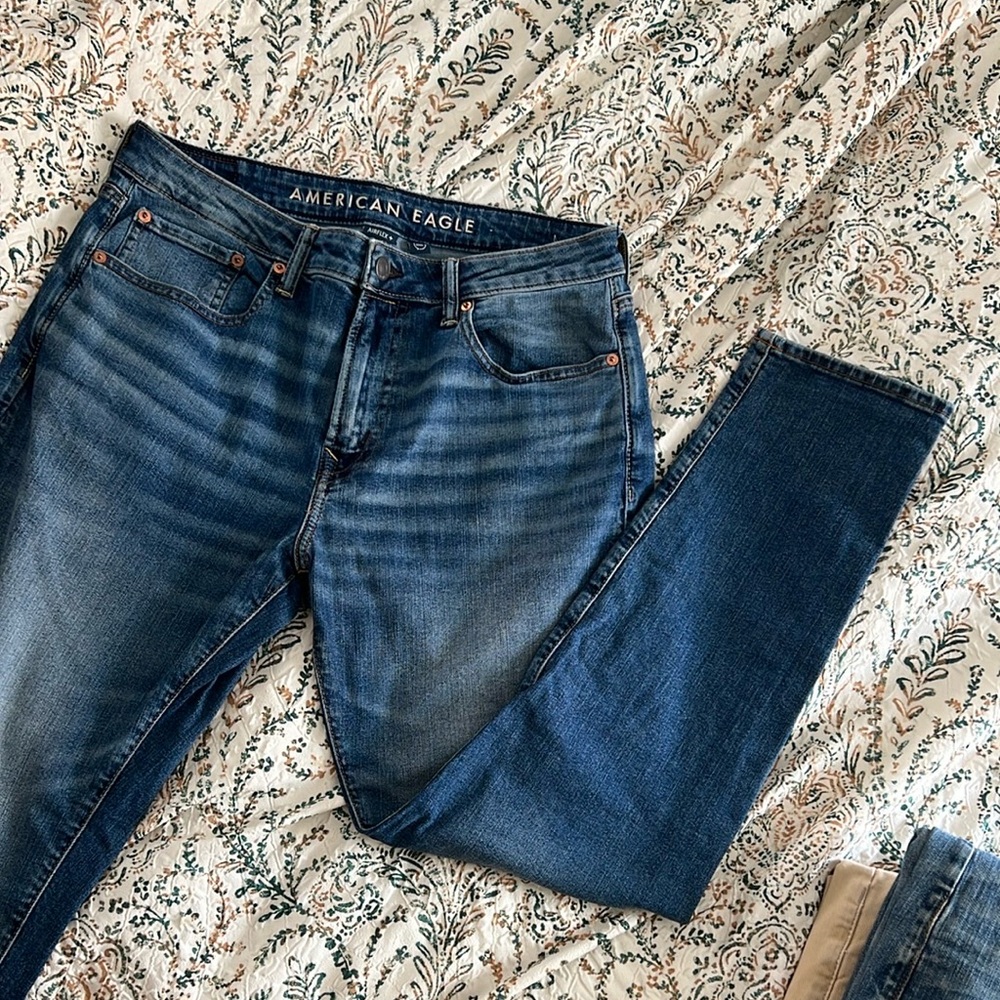 American Eagle Outfitters Men's Blue Jeans